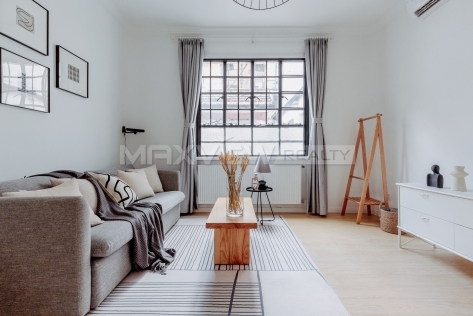 Old Apartment  on Nanjing W. Rd 2bedroom 100sqm ¥18,000 PRH06016