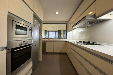Lakeside Ville Apartment 3bedroom 200sqm ¥26,000 PRH0106