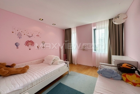 Lakeside Ville Apartment 4bedroom 340sqm ¥40,000 PRH0107