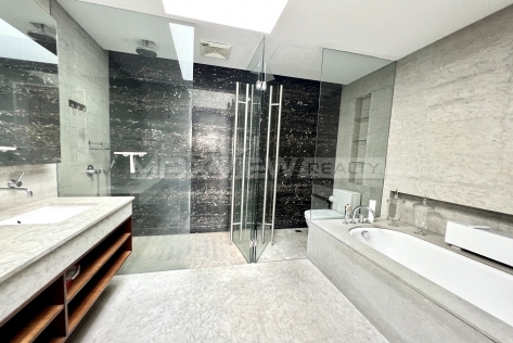 Lakeside Ville Apartment 4bedroom 450sqm ¥50,000 PRH0108