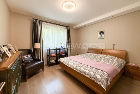 Shi Ji Hong Yuan 4bedroom 300sqm ¥60,000 PRF0050