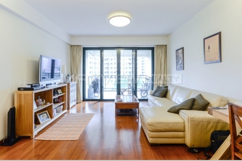 Rent smart 4 brs apartment in Yanlord Garden