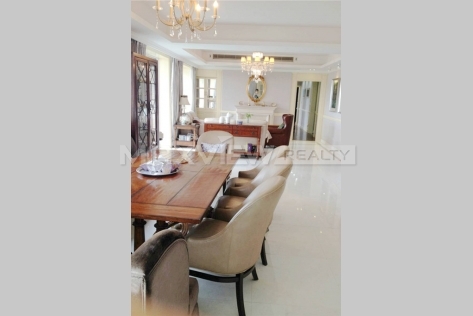 Rent a glamorous 4br 256sqm apartment in Chevalier Place