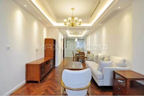 Old apartment for rent on Huaihai M Rd
