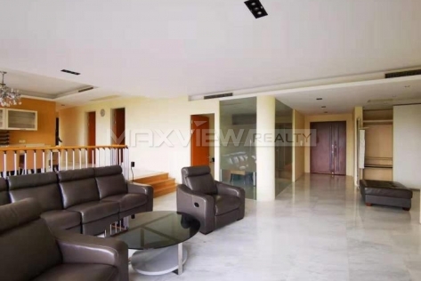 Lakeside Ville Apartment 4br 335sqm in Huqingping Minhang