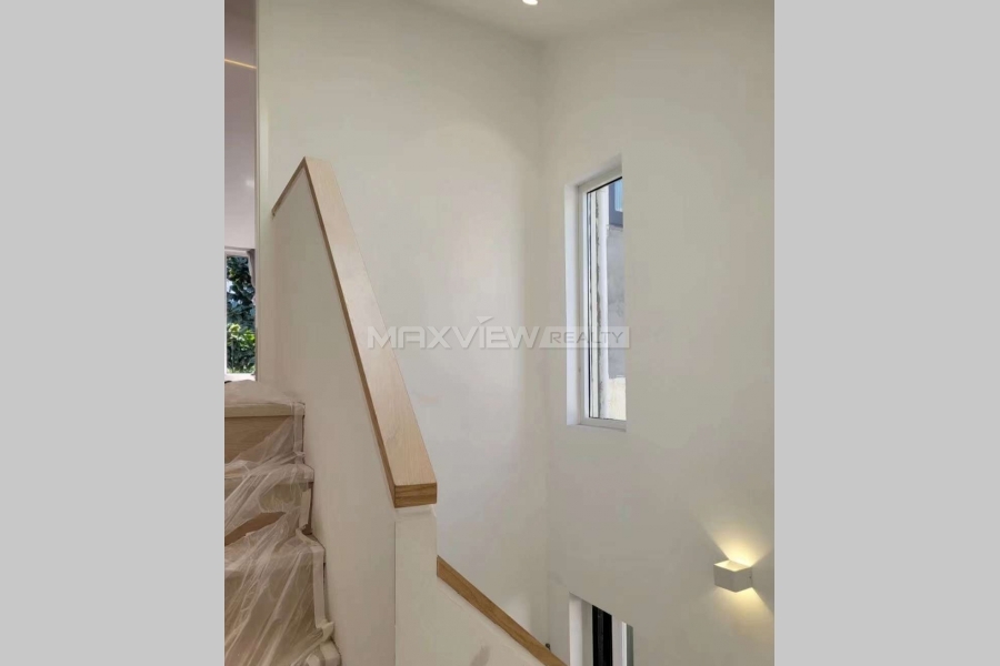 Wu Lu Mu Qi Road | 乌鲁木齐路 3bedroom 230sqm ¥49,800 SHO19955